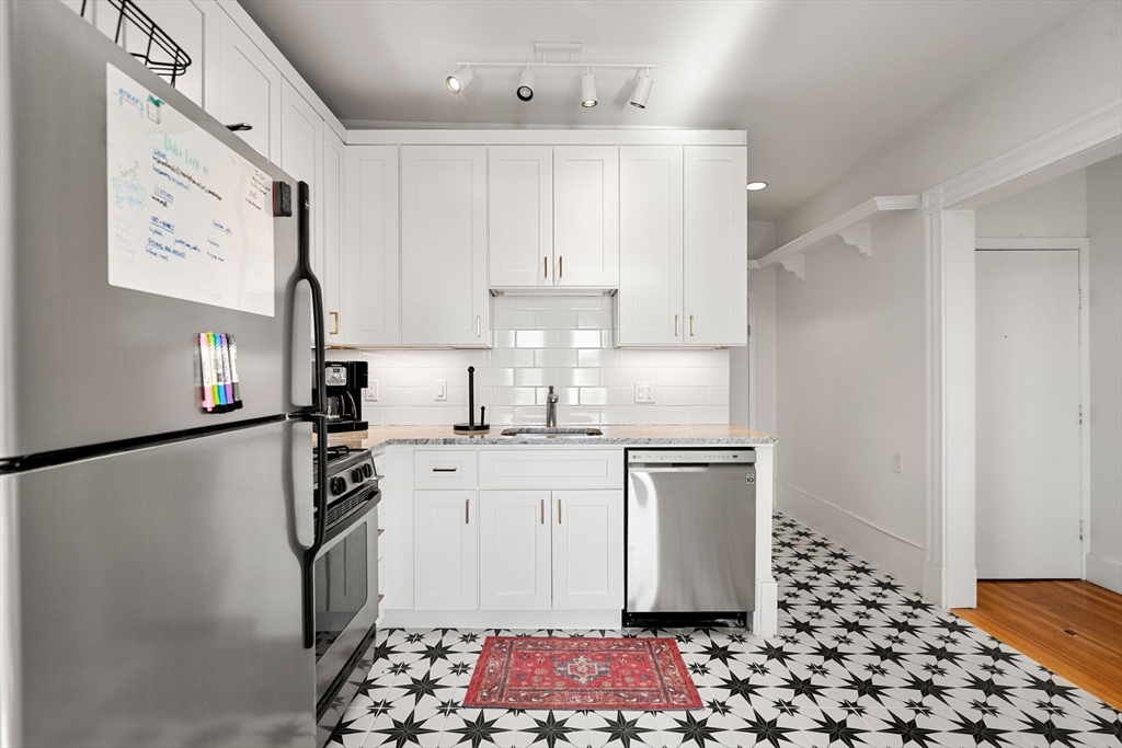 133 Saint Botolph Street # 7