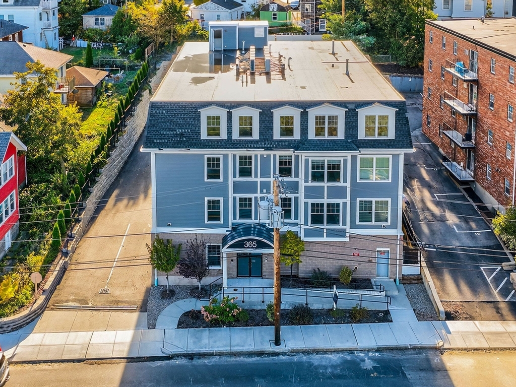 365 Newport Ave # 301