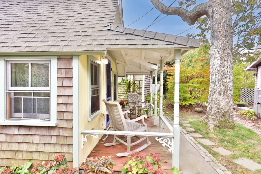 2 Lincoln Ave