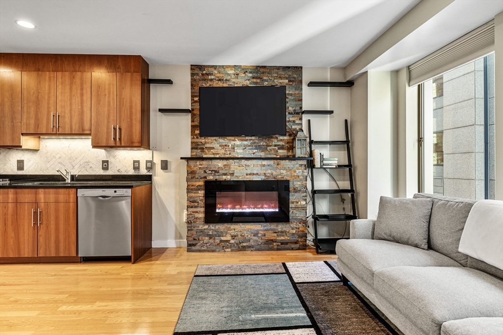 80 Broad St # 805