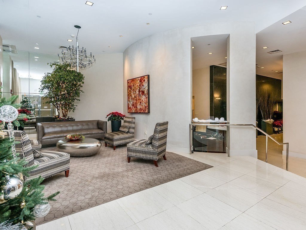 80 Broad St # 805