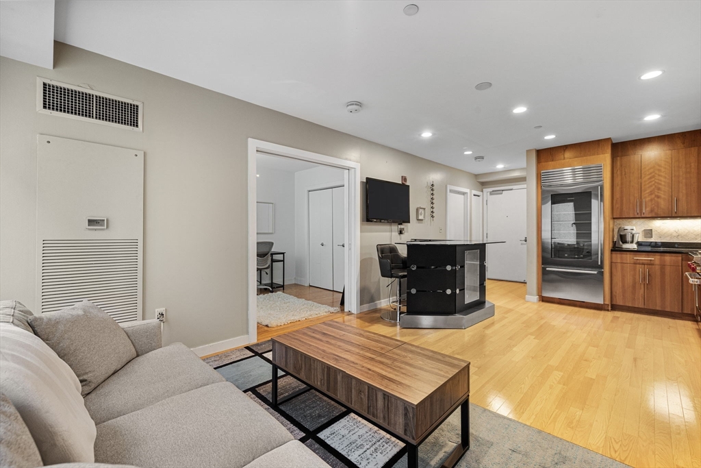 80 Broad St # 805