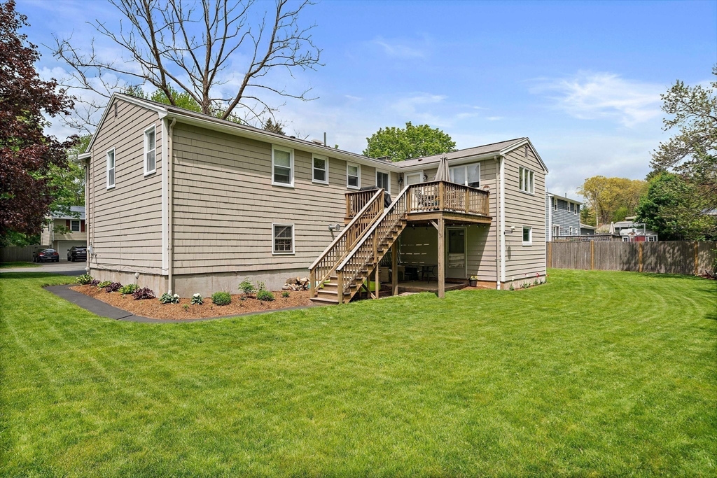 3 Burke Dr