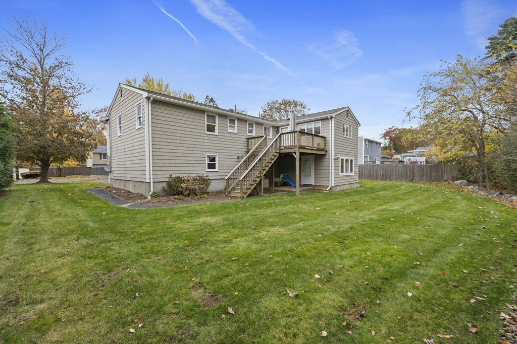 3 Burke Dr
