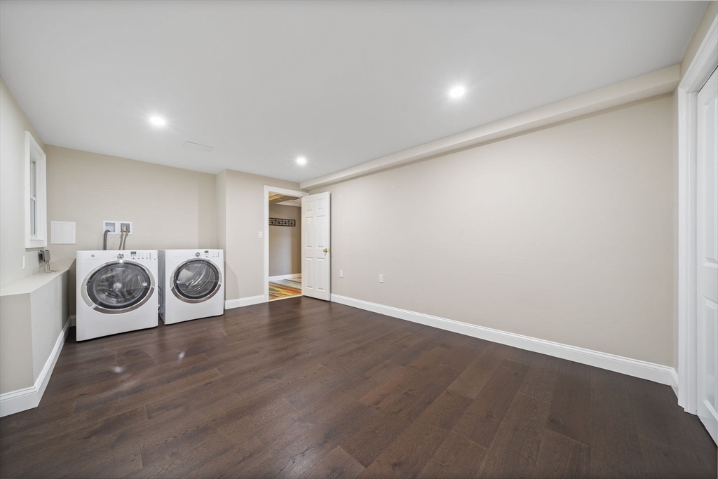 3 Burke Dr