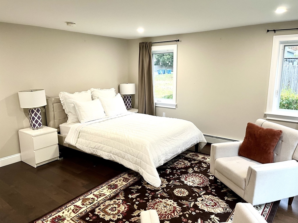 3 Burke Dr