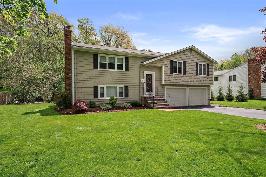 3 Burke Dr