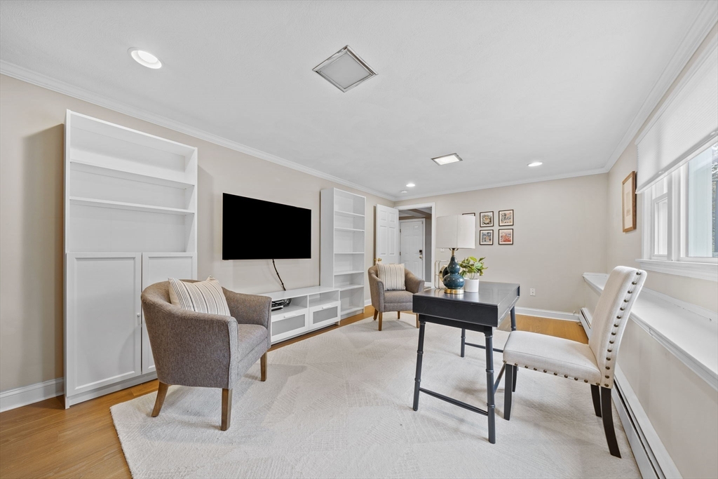 3 Burke Dr