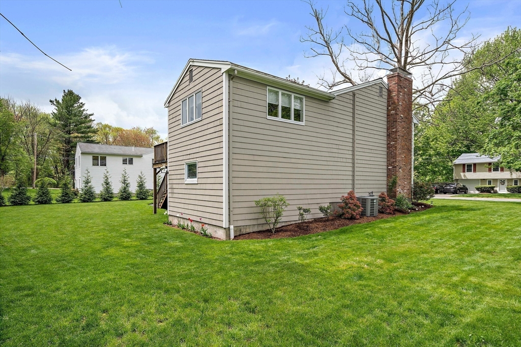 3 Burke Dr