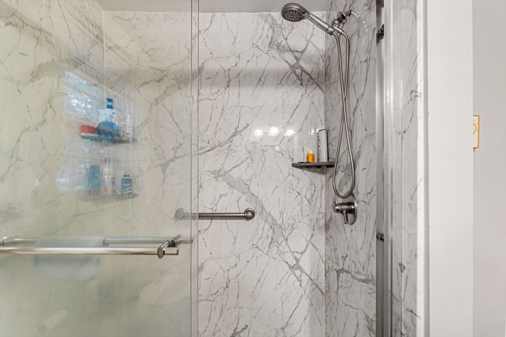 23 Magnolia St # 2