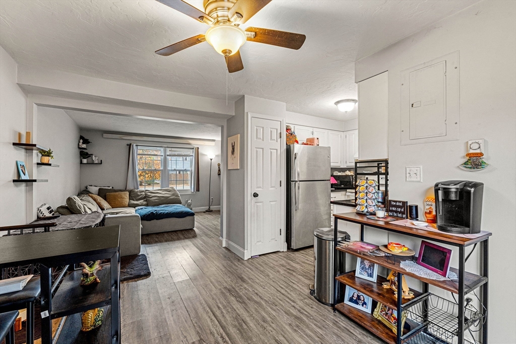 23 Magnolia St # 2