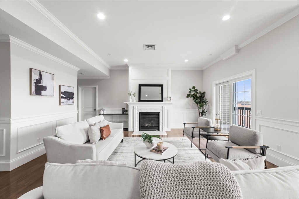 823 East Sixth Street # 5