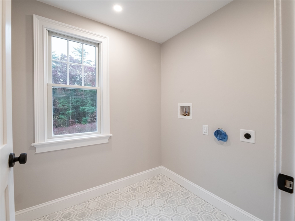 10 Penstock Ln