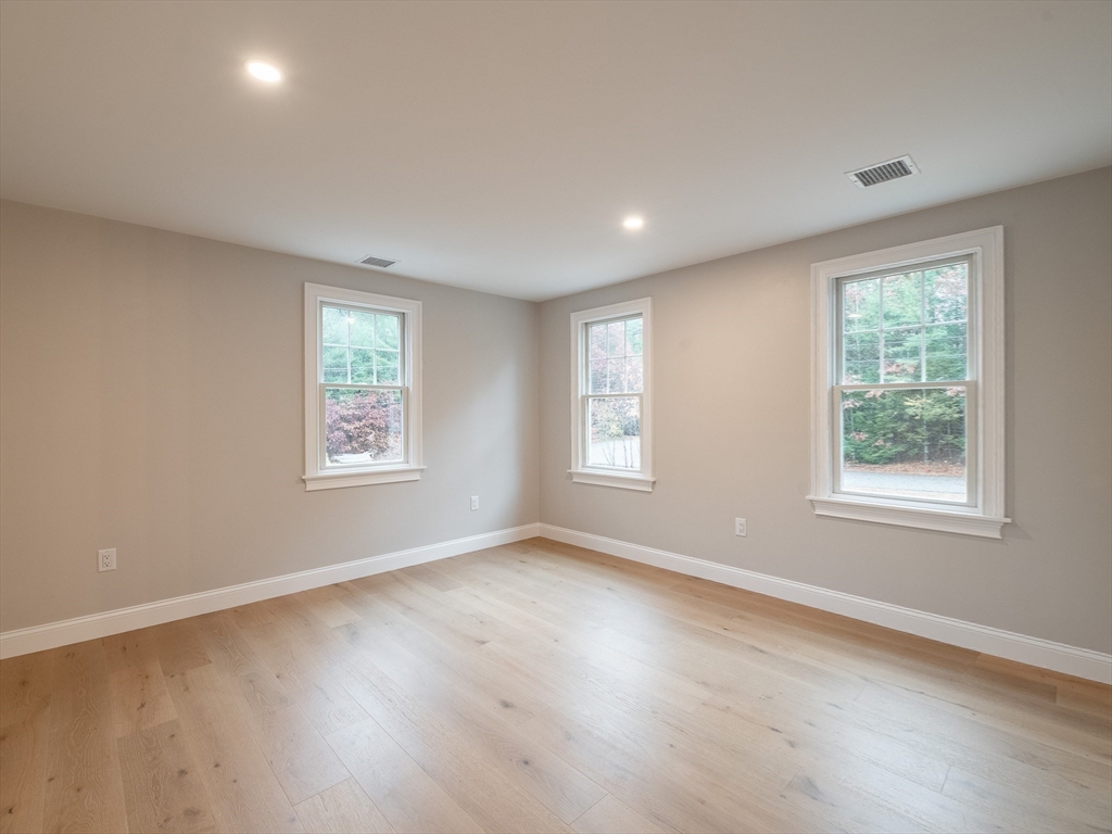 10 Penstock Ln
