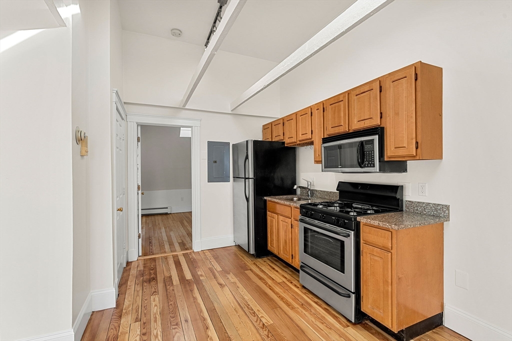 294 Meridian Street # 401