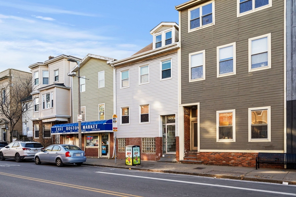 294 Meridian Street # 401
