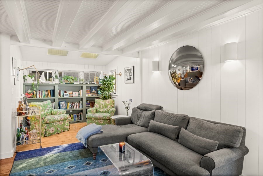 33 Ocean Ave