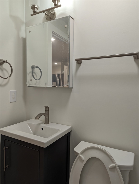 41 Oxford Ave # 1