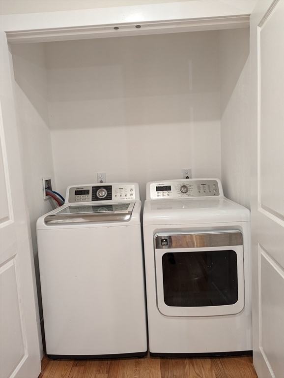 41 Oxford Ave # 1
