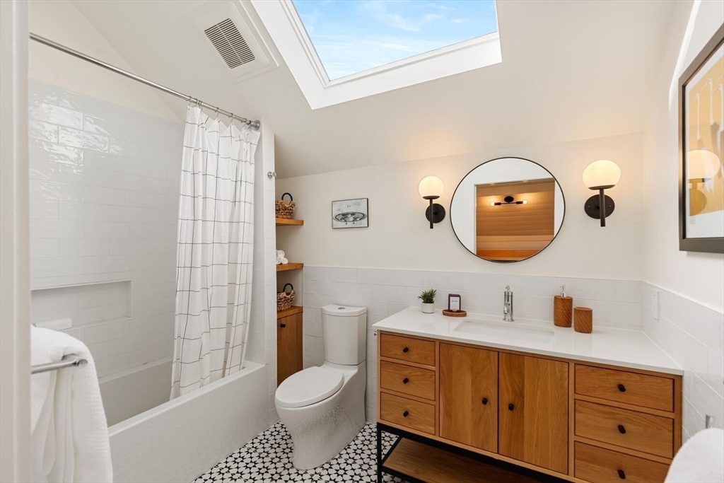 20 Chester Rd # 2