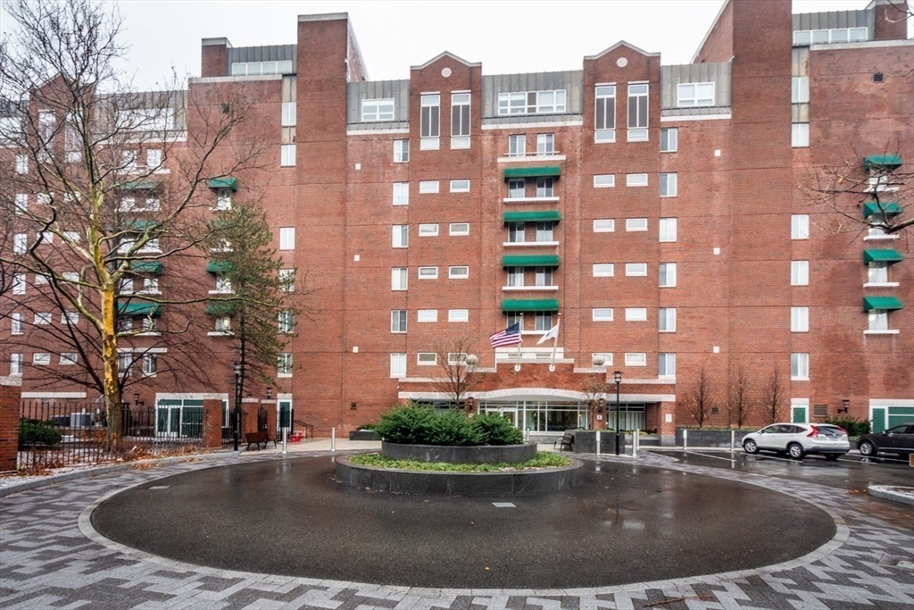 6 Canal Park # 105