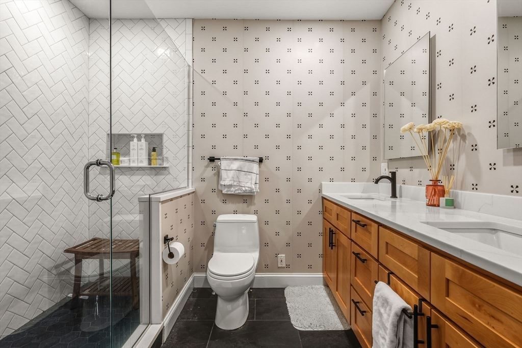 753 E Broadway # 2A
