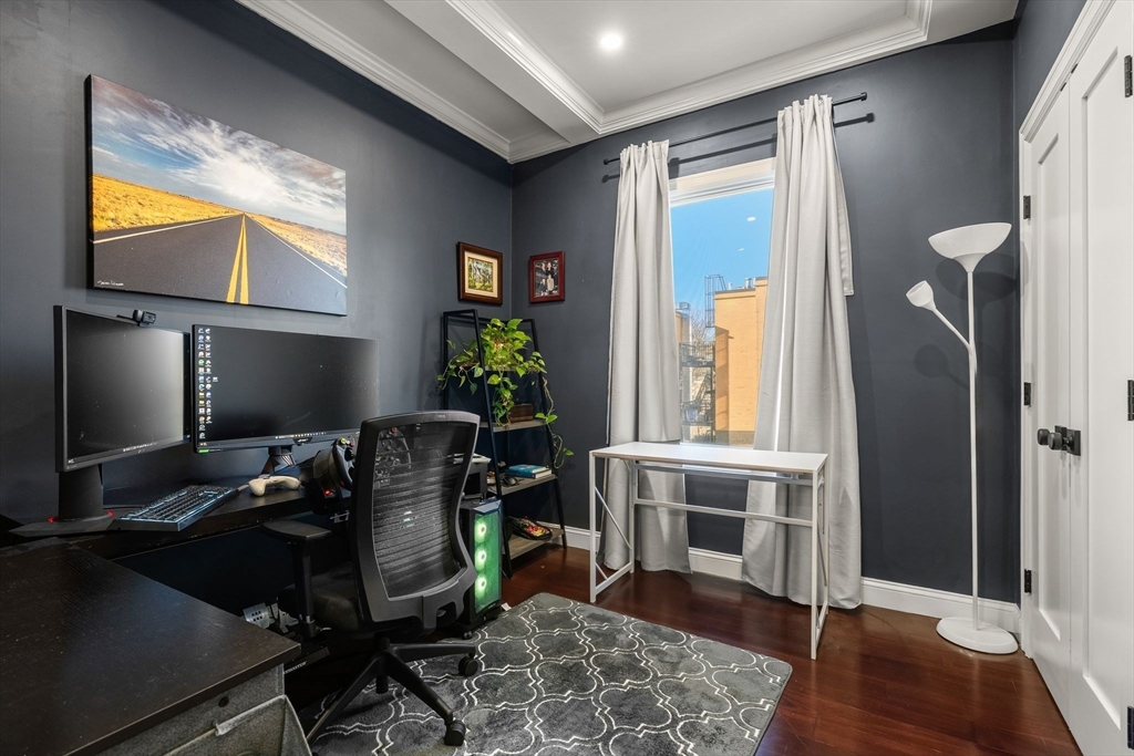 753 E Broadway # 2A