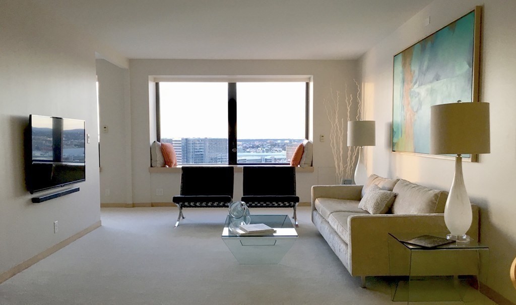 85 East India Row # 29D