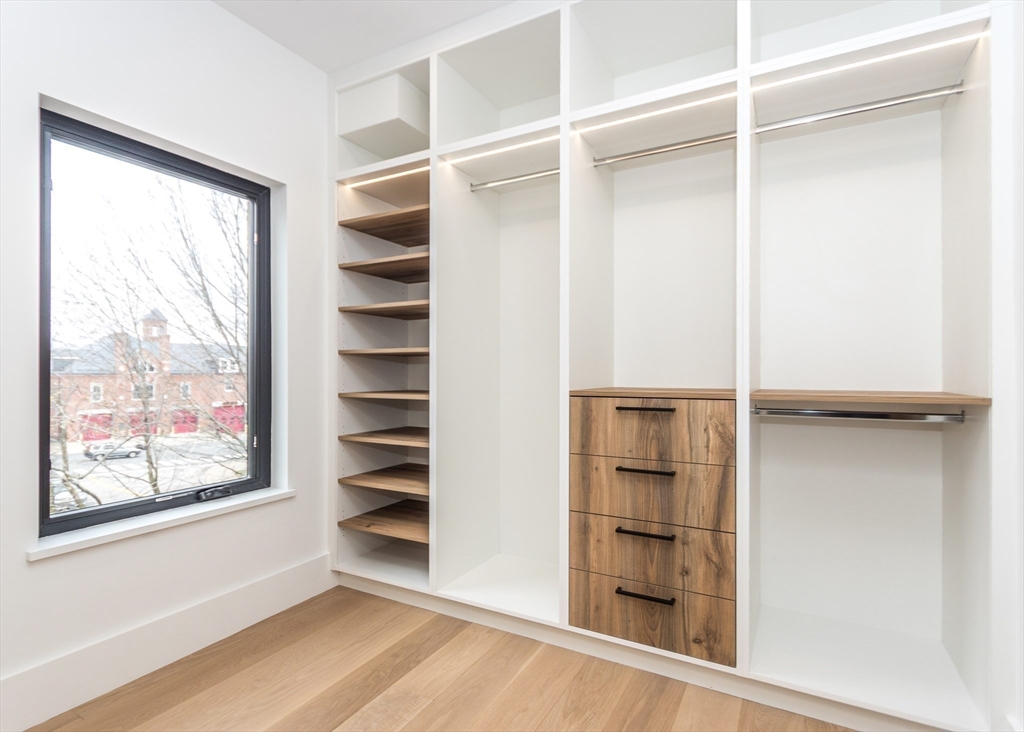 15 Alder Street # 1