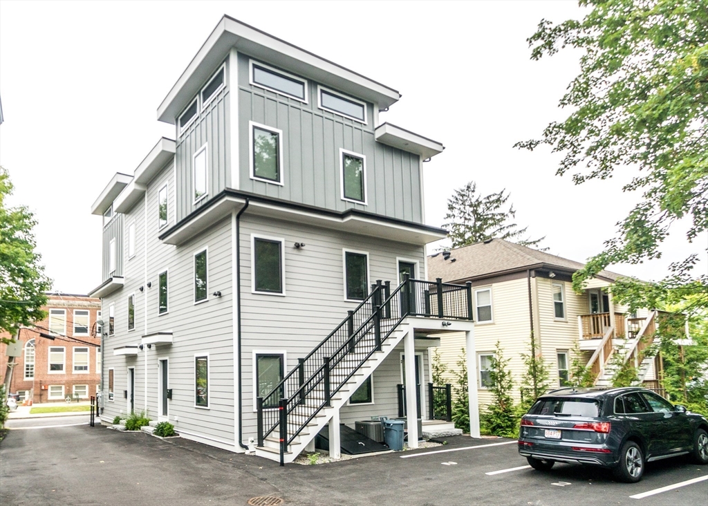 15 Alder Street # 1