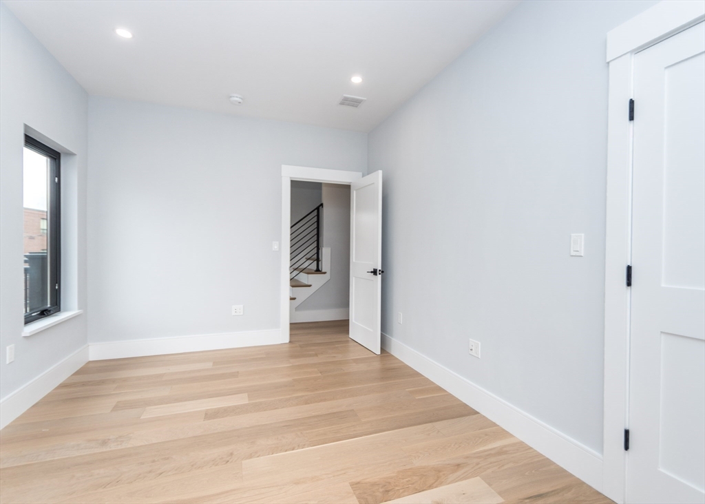 15 Alder Street # 1