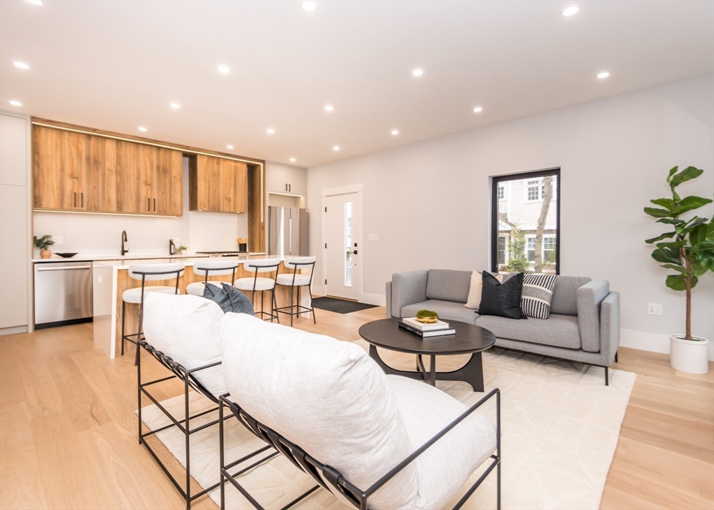 15 Alder Street # 1