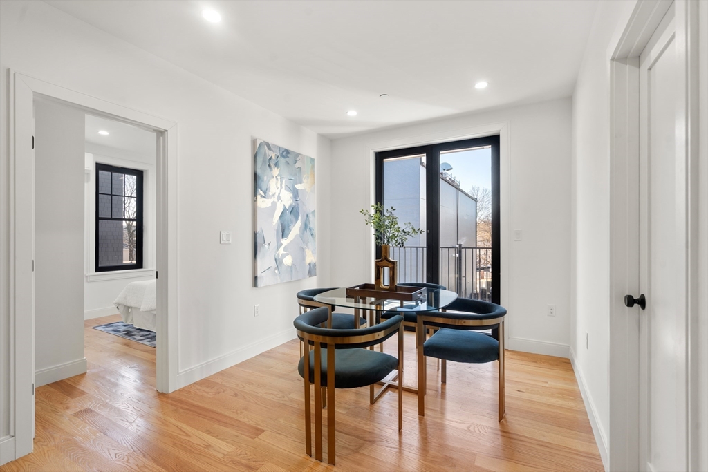 9 Sydney # 4
