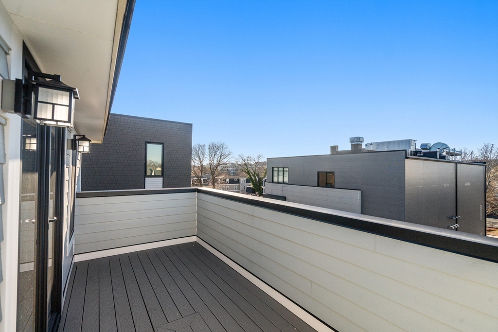 9 Sydney # 4