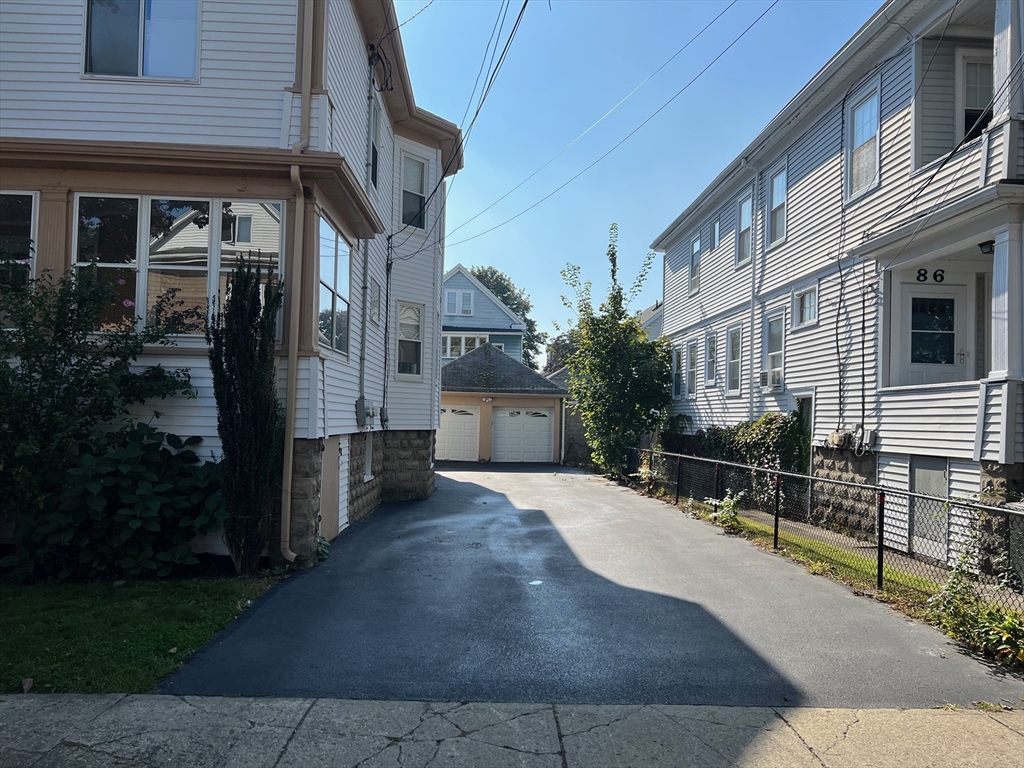 84 Melrose St # 1