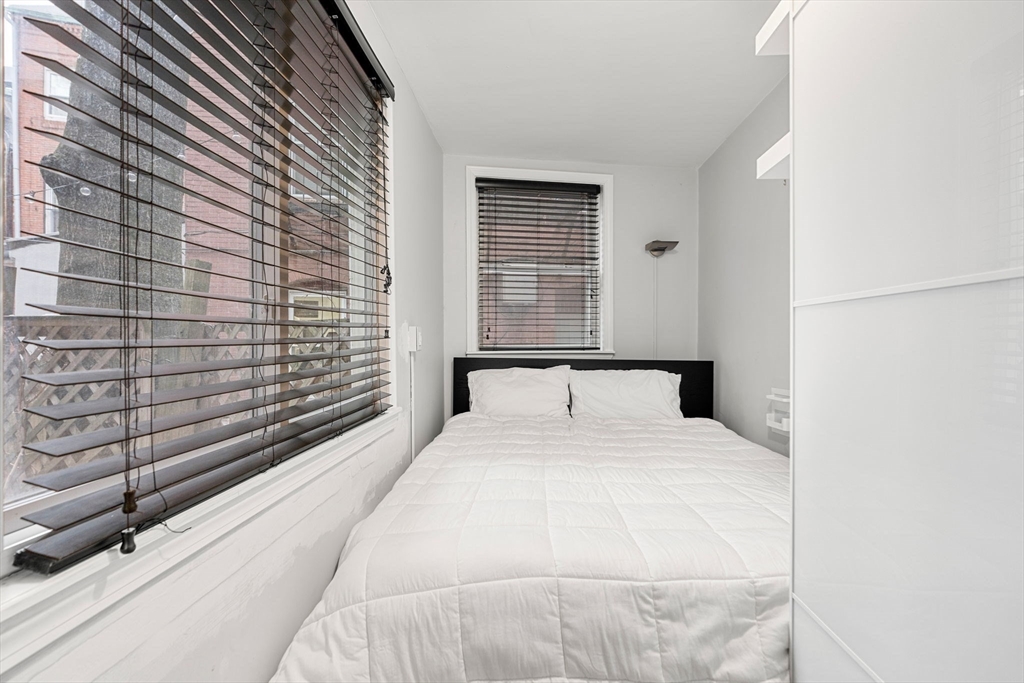 8 Moon Street # 1