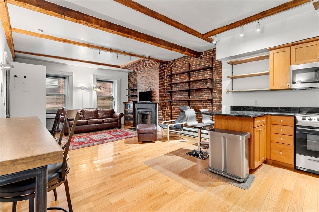 8 Moon Street # 1