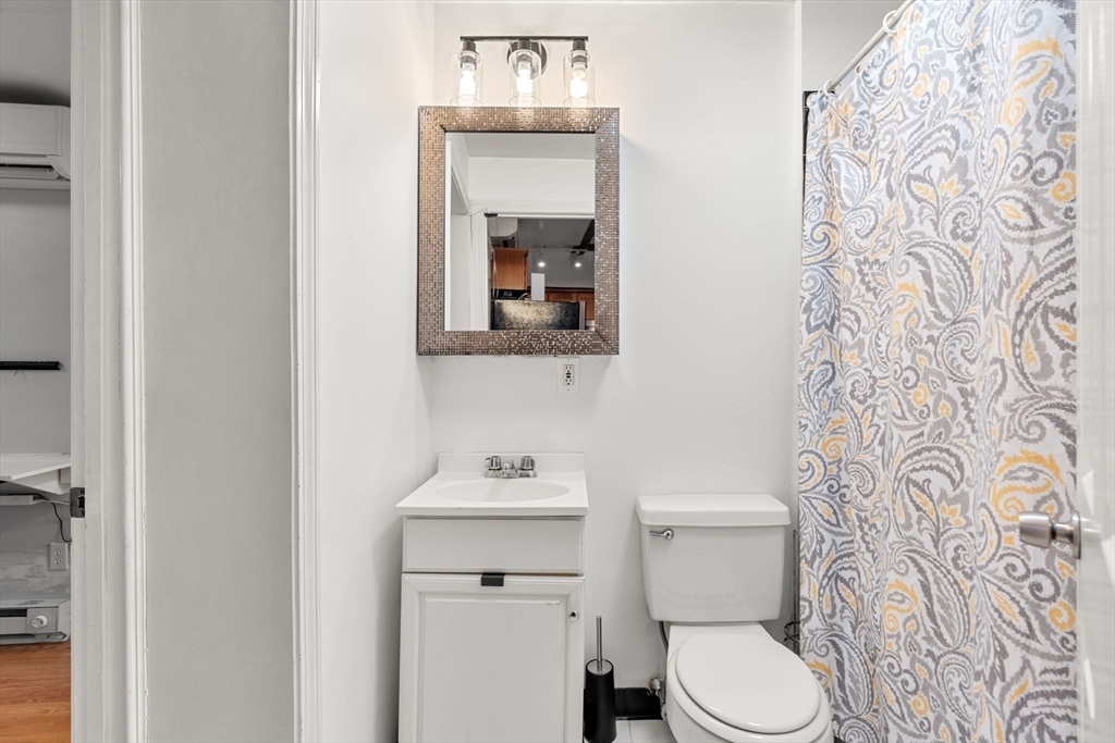8 Moon Street # 1