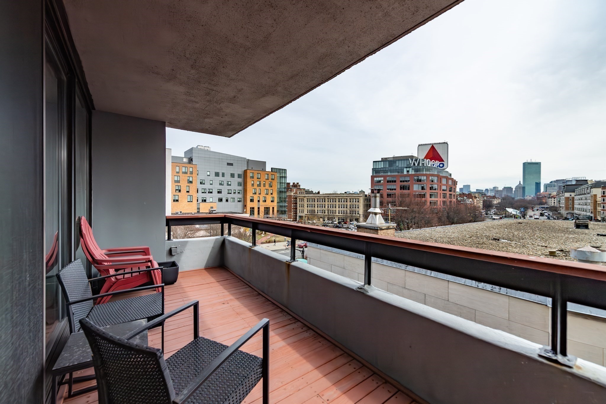 566 Commonwealth Ave # 401