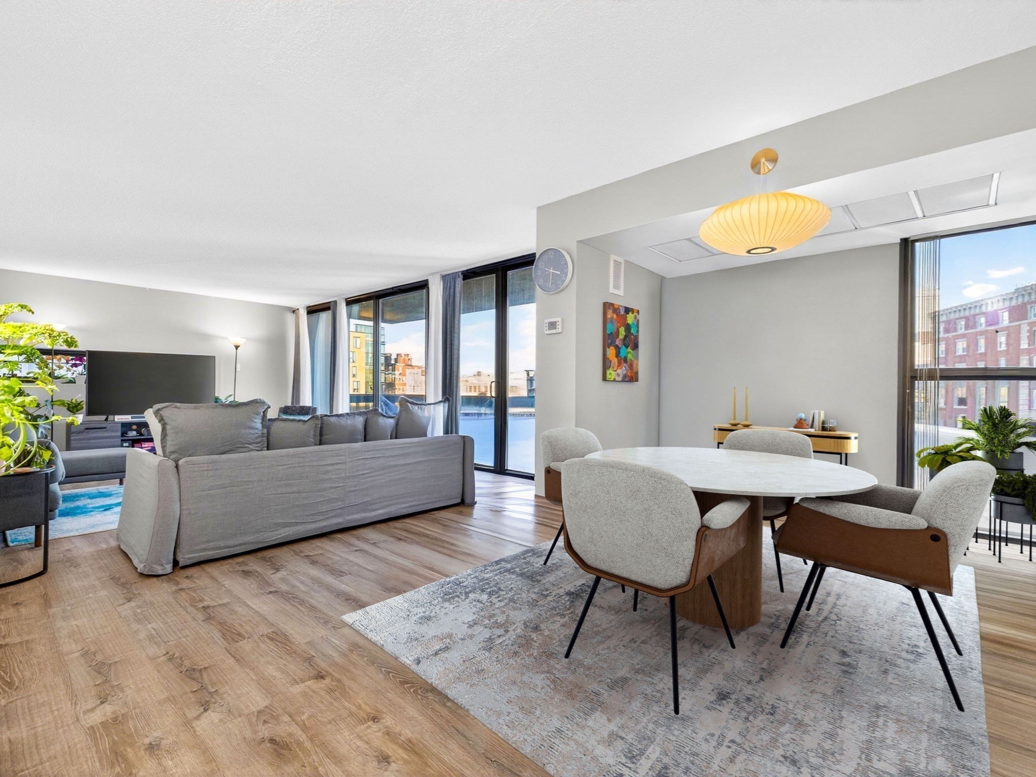 566 Commonwealth Ave # 401