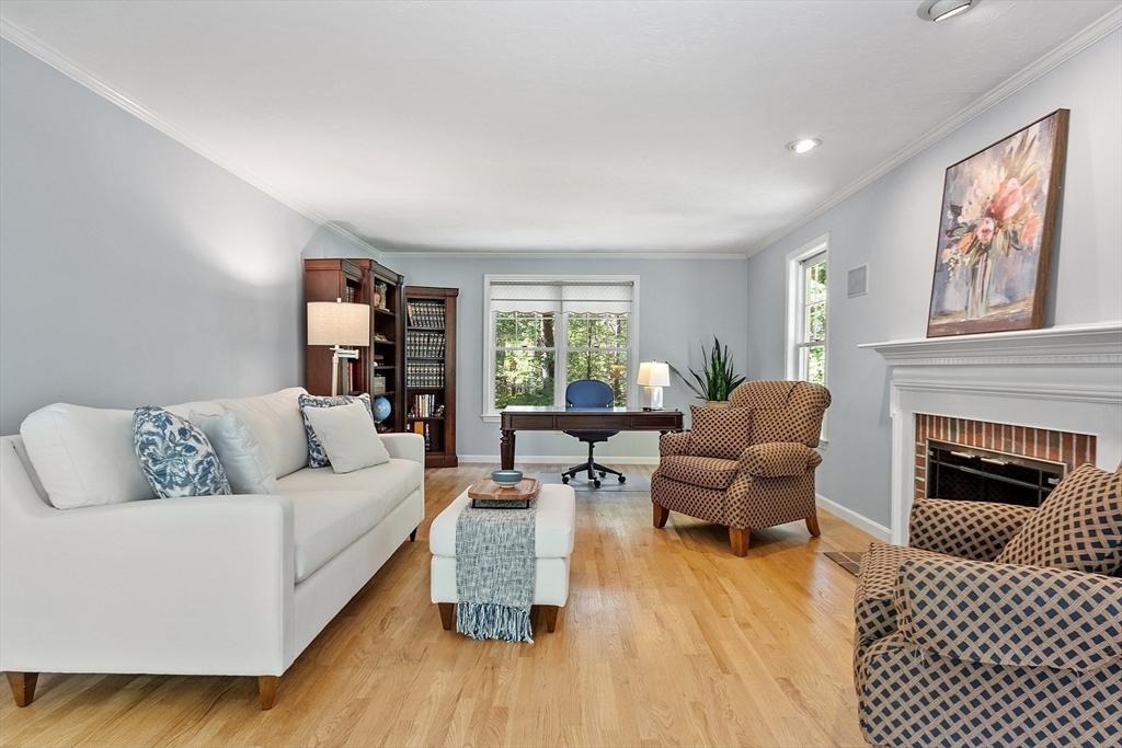 9 Blanchard Rd