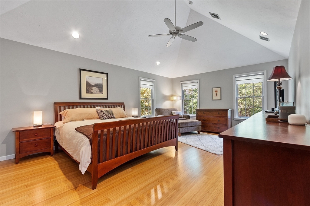 9 Blanchard Rd
