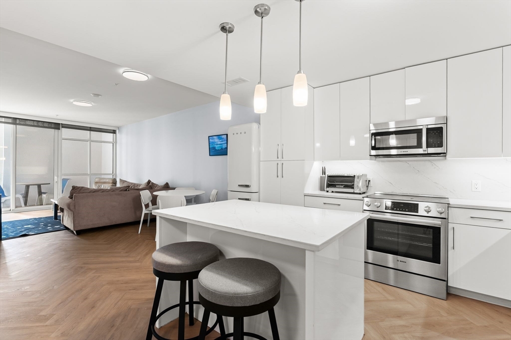 771 Harrison Ave # 2F