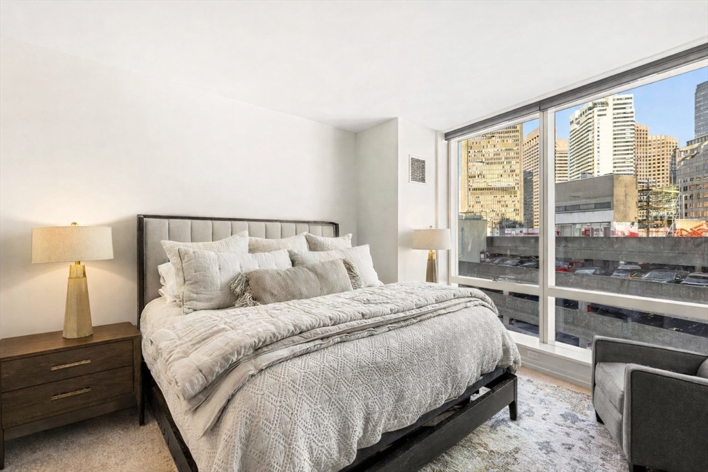 1 Franklin St # 1208