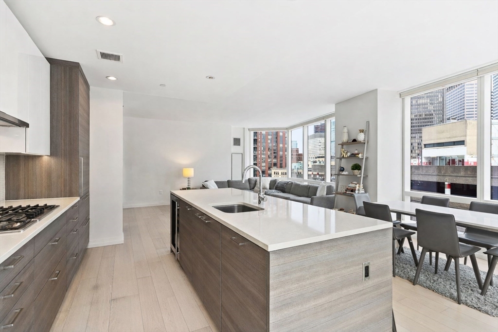 1 Franklin St # 1208