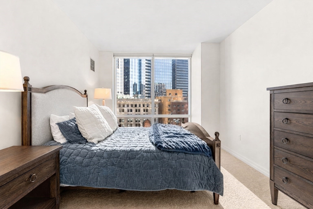 1 Franklin St # 1208