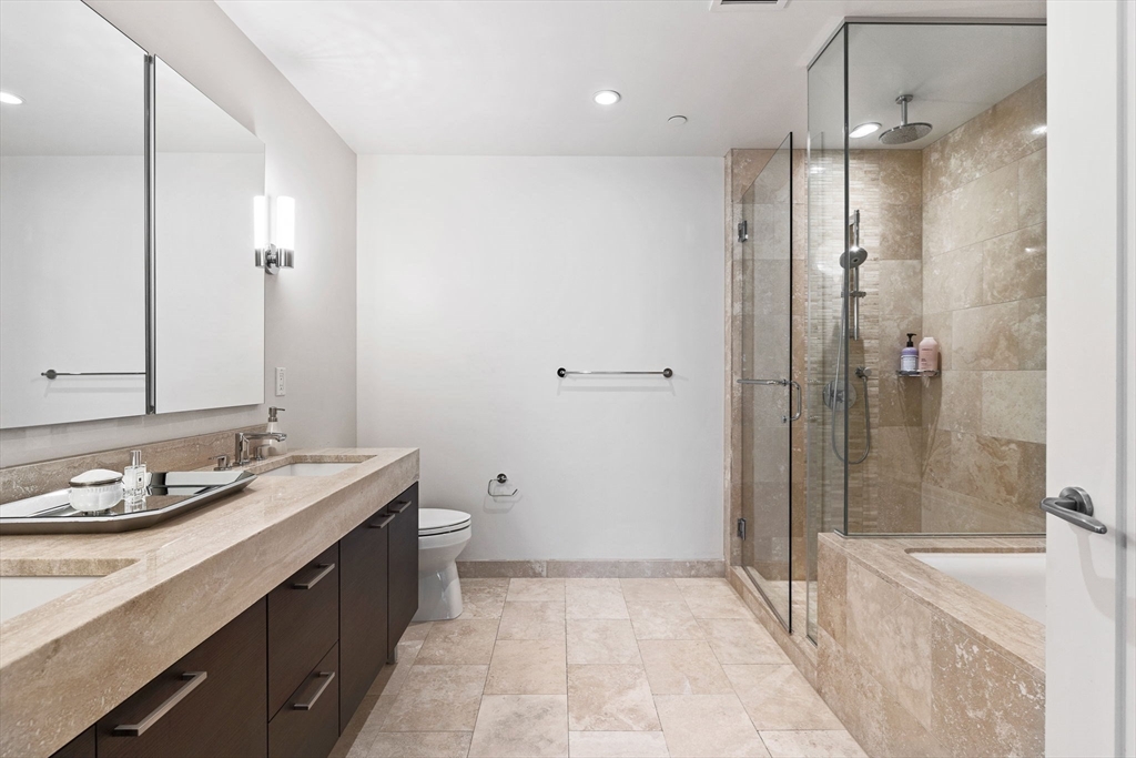 1 Franklin St # 1208
