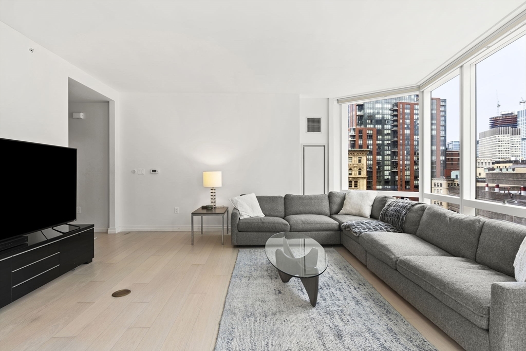 1 Franklin St # 1208