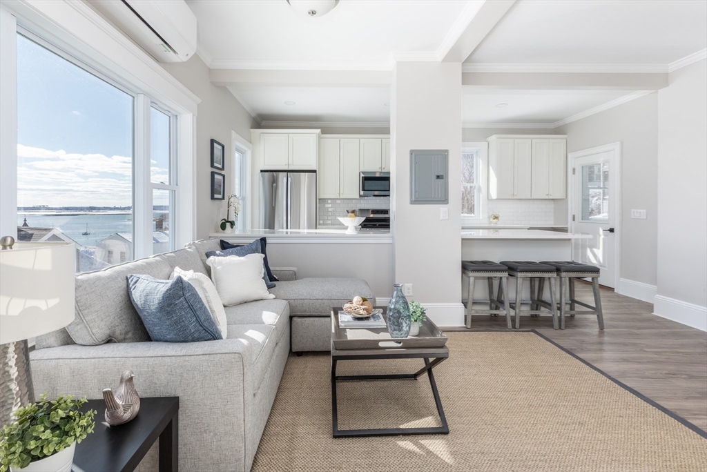 51 Harbor View Ave # 2