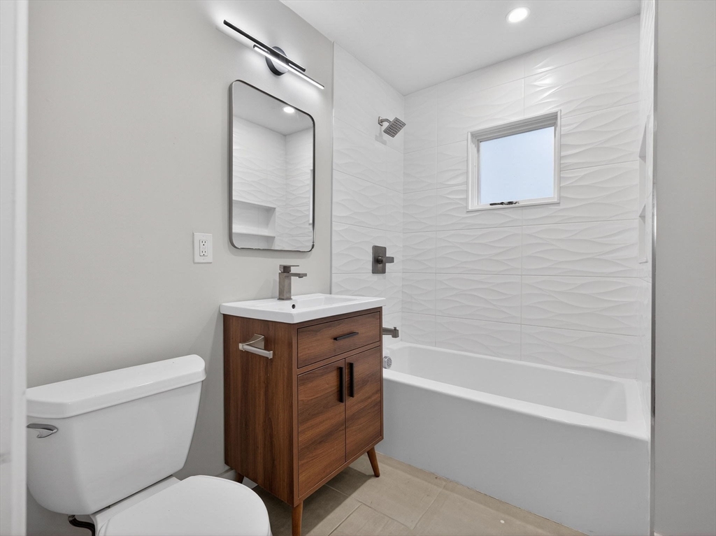469 Medford St # 2